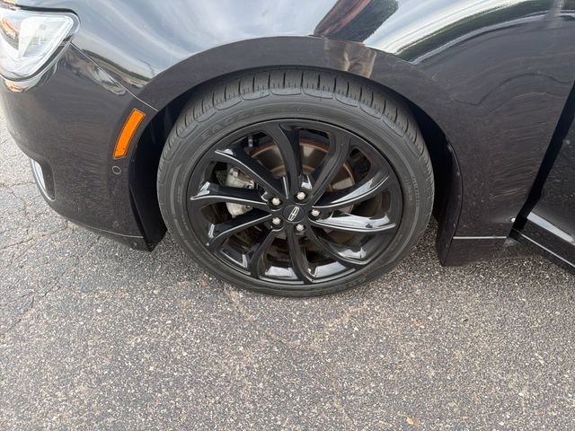 Certified 2020 Lincoln MKZ Reserve w/ Monochromatic Package FWD image 31