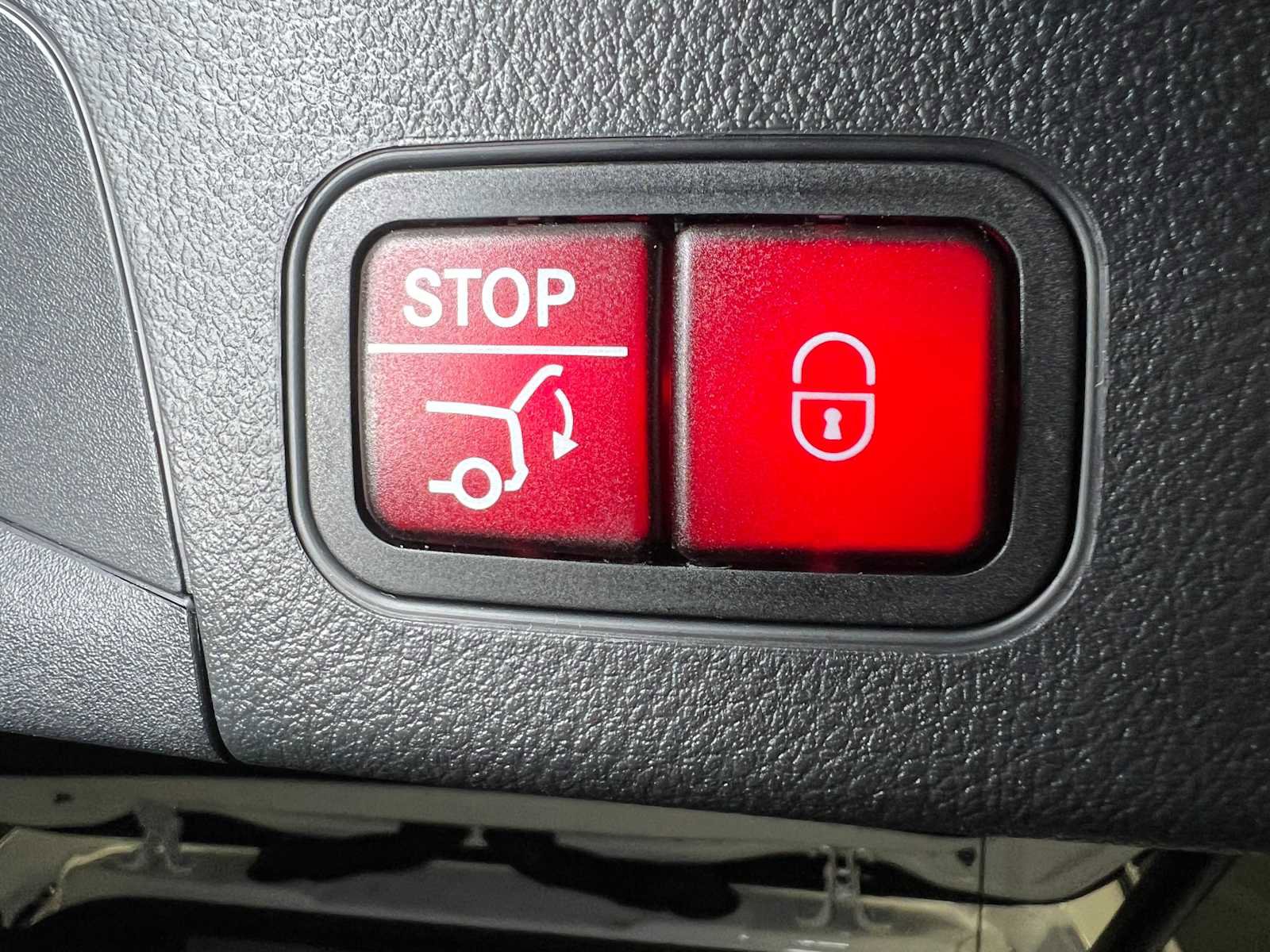 Certified 2025 Mercedes-Benz GLA 250 4MATIC image 19