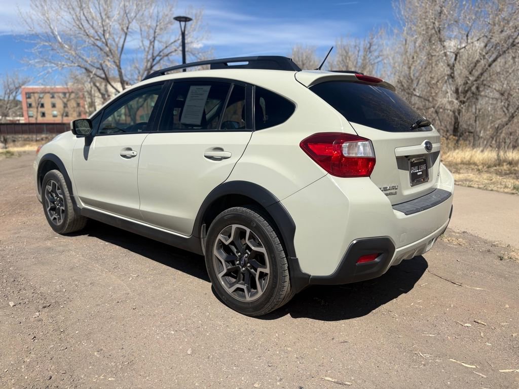 Used 2016 Subaru Crosstrek 2.0i Premium image 3