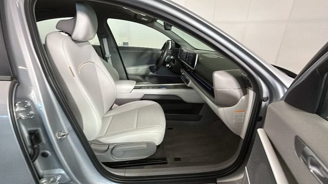 Used 2024 Hyundai Ioniq 6 SEL AWD/4WD image 29