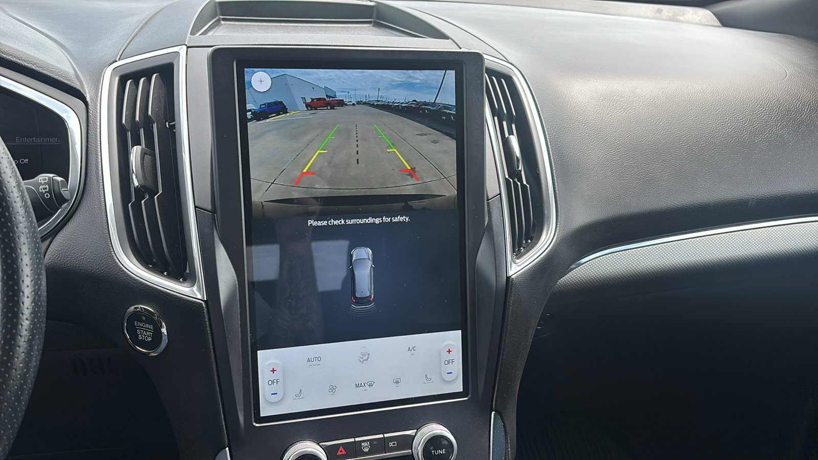 Used 2021 Ford Edge ST image 18