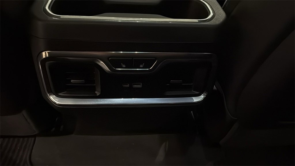 Used 2025 GMC Sierra 1500 Denali Ultimate image 21