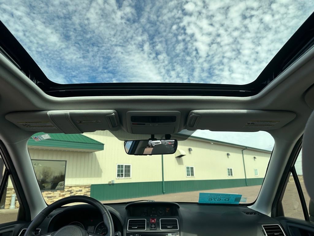 Used 2017 Subaru Forester 2.5i Premium w/ All-Weather Package image 26