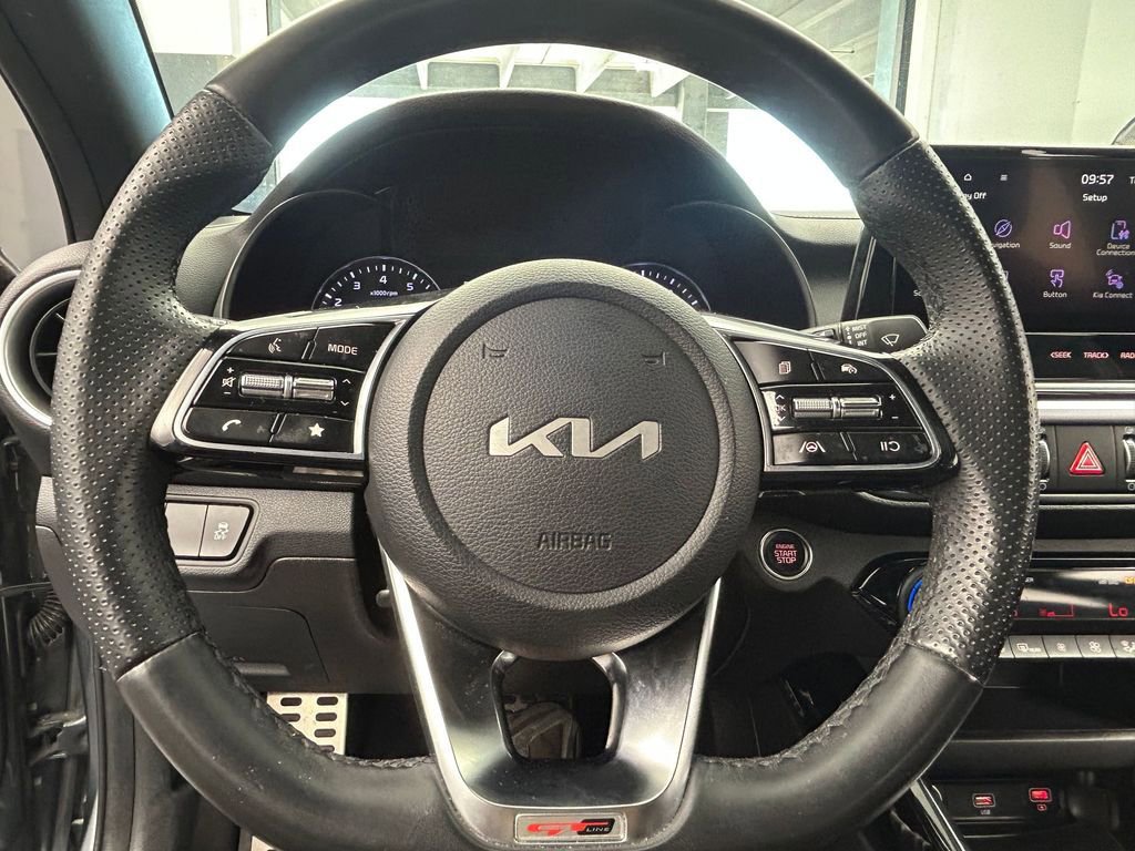 Used 2023 Kia Forte GT-Line FWD image 23