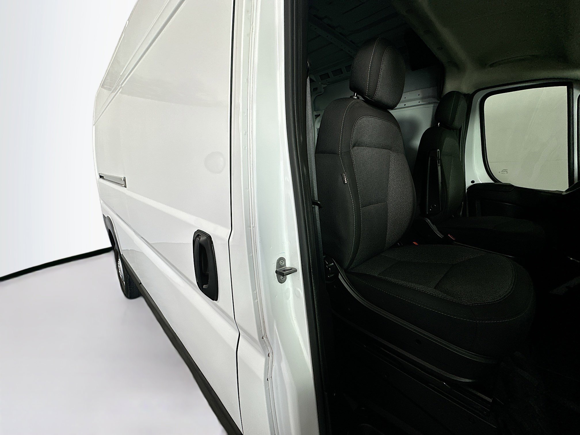 Used 2023 RAM ProMaster 2500 FWD image 26