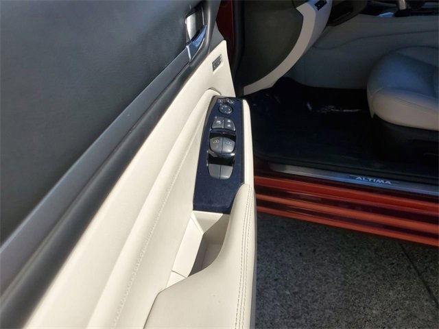 Used 2022 Nissan Altima 2.5 Platinum image 24