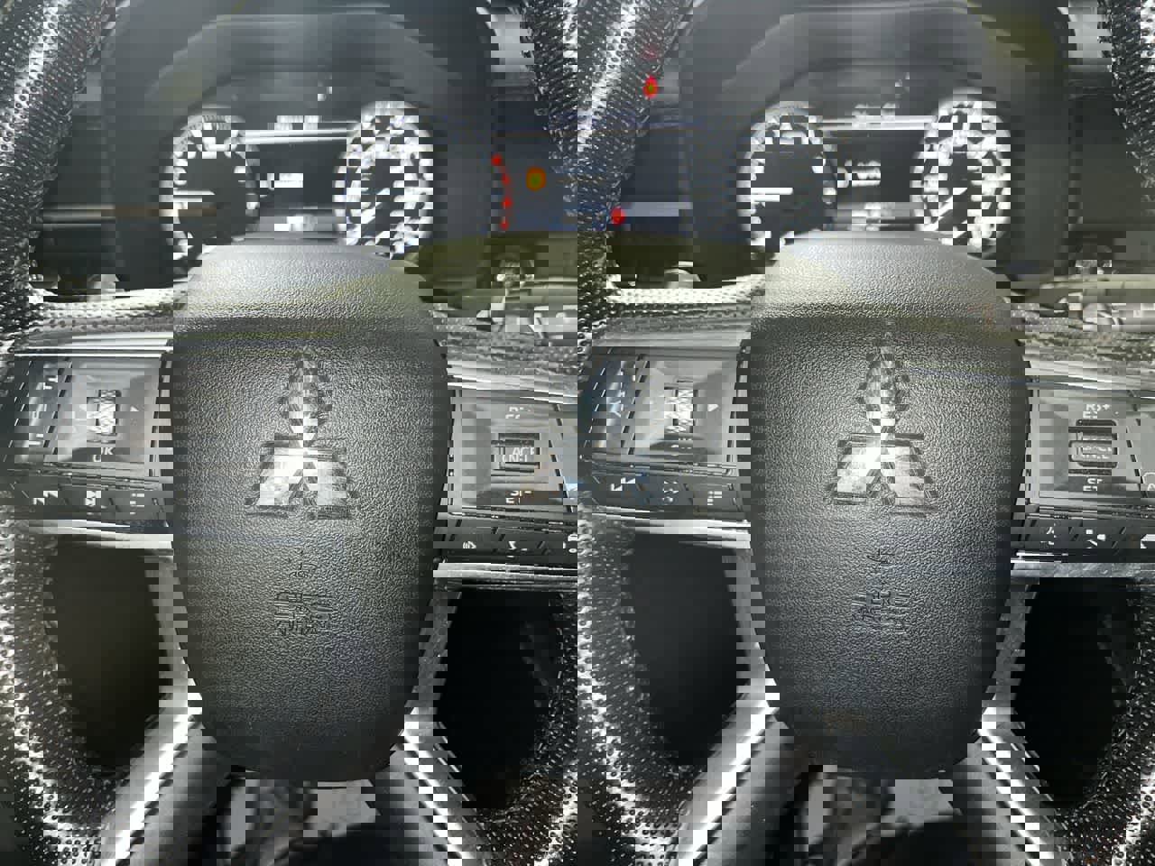 Used 2022 Mitsubishi Outlander SEL Black Edition image 16