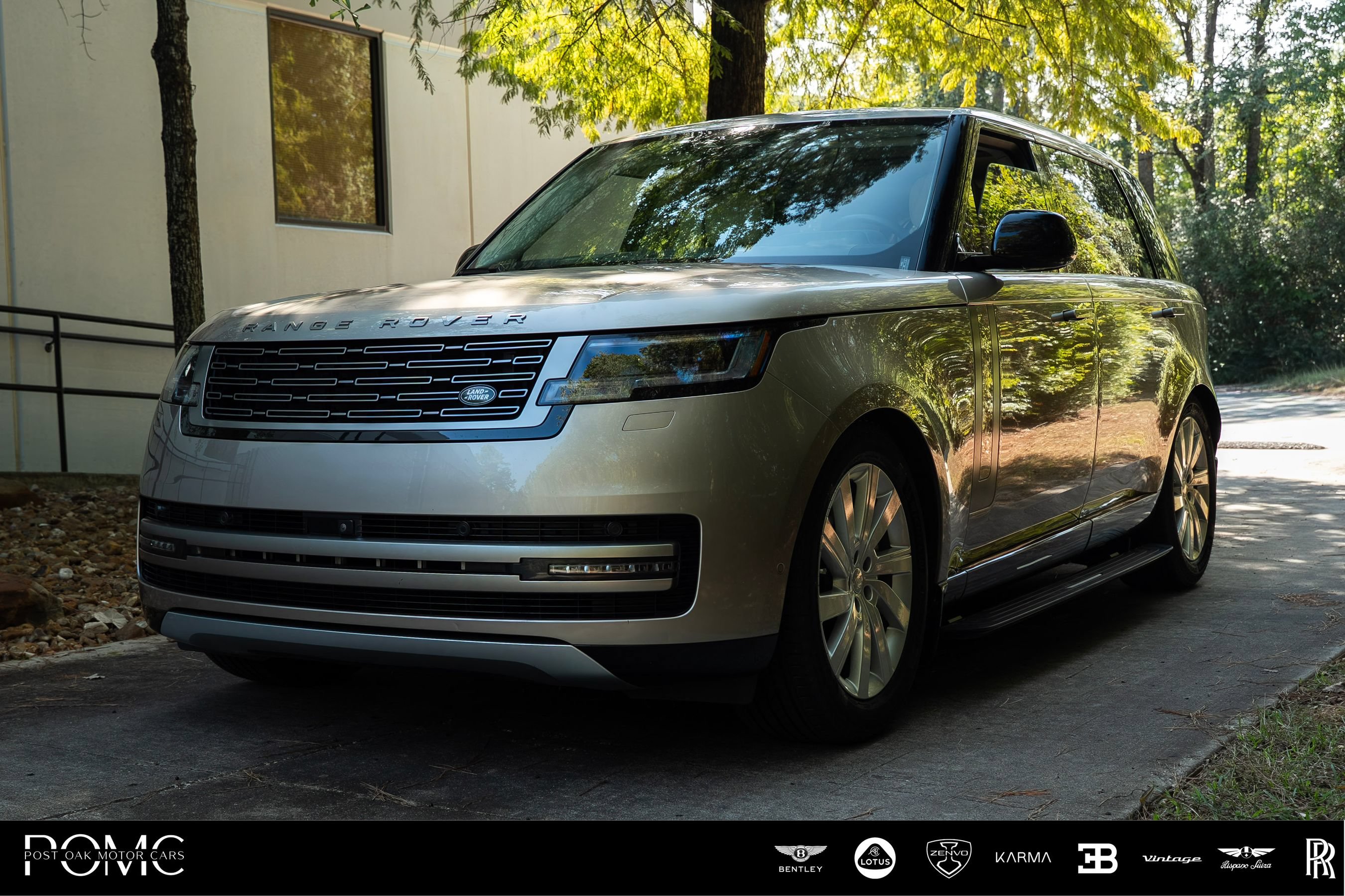 Used 2024 Land Rover Range Rover Long Wheelbase SE