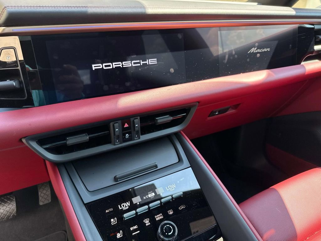 Used 2024 Porsche Macan 4 Electric image 30