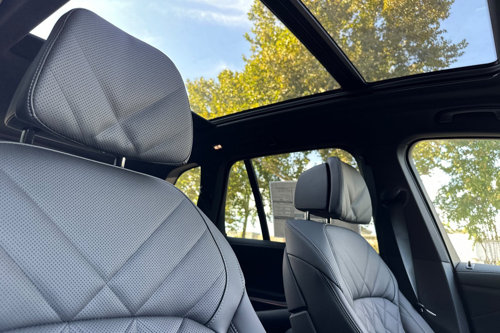 New 2026 BMW X5 sDrive40i w/ Climate Comfort Package image 14