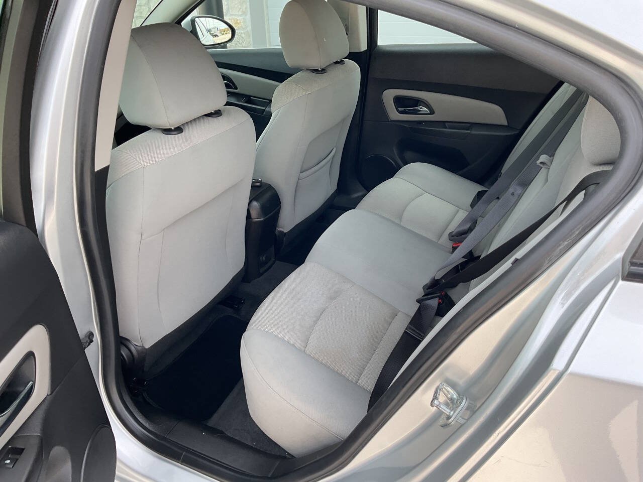 Used 2016 Chevrolet Cruze LT FWD image 29