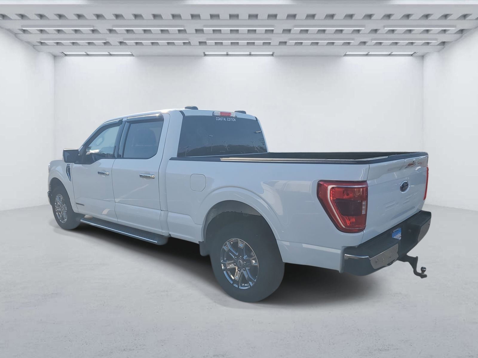 Used 2022 Ford F150 XLT w/ Equipment Group 302A High image 3