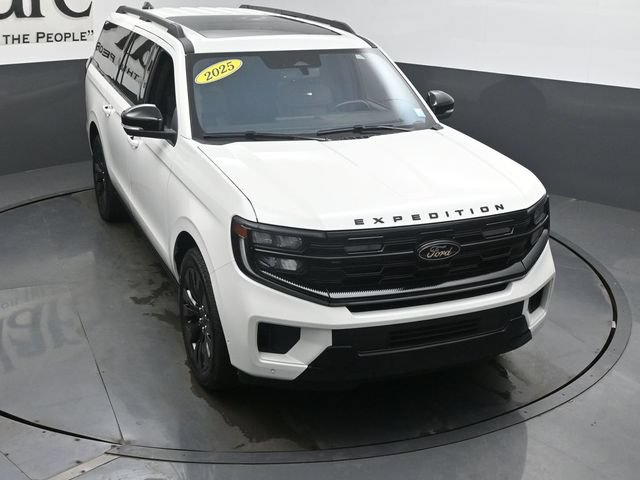 Used 2025 Ford Expedition Max Platinum w/ Stealth Appearance Package AWD/4WD image 49