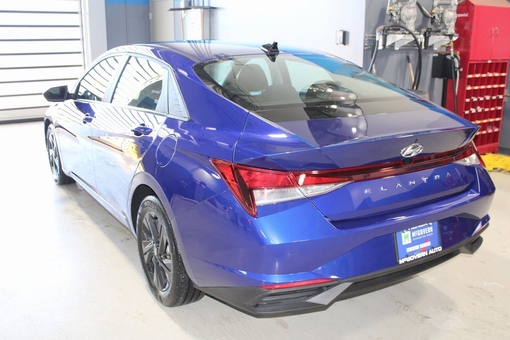 Used 2023 Hyundai Elantra SEL image 37