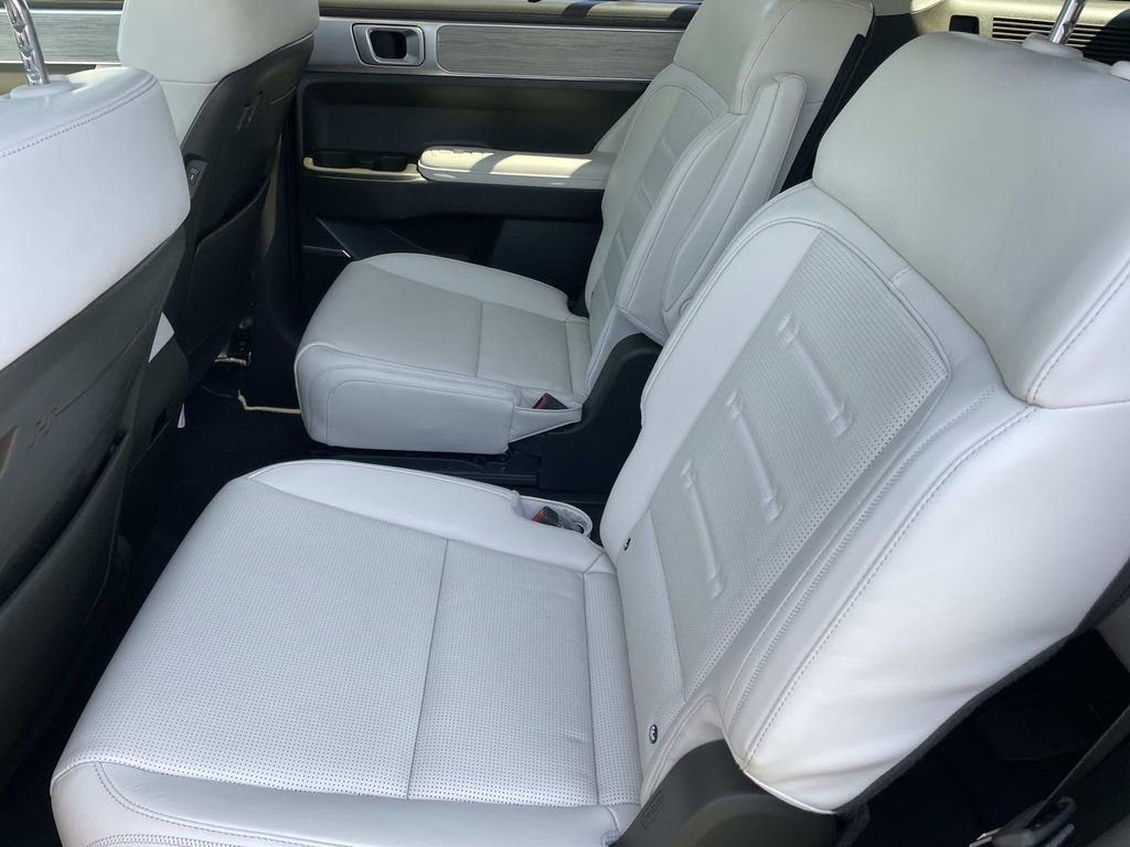 Used 2024 Hyundai Santa Fe Calligraphy FWD image 27