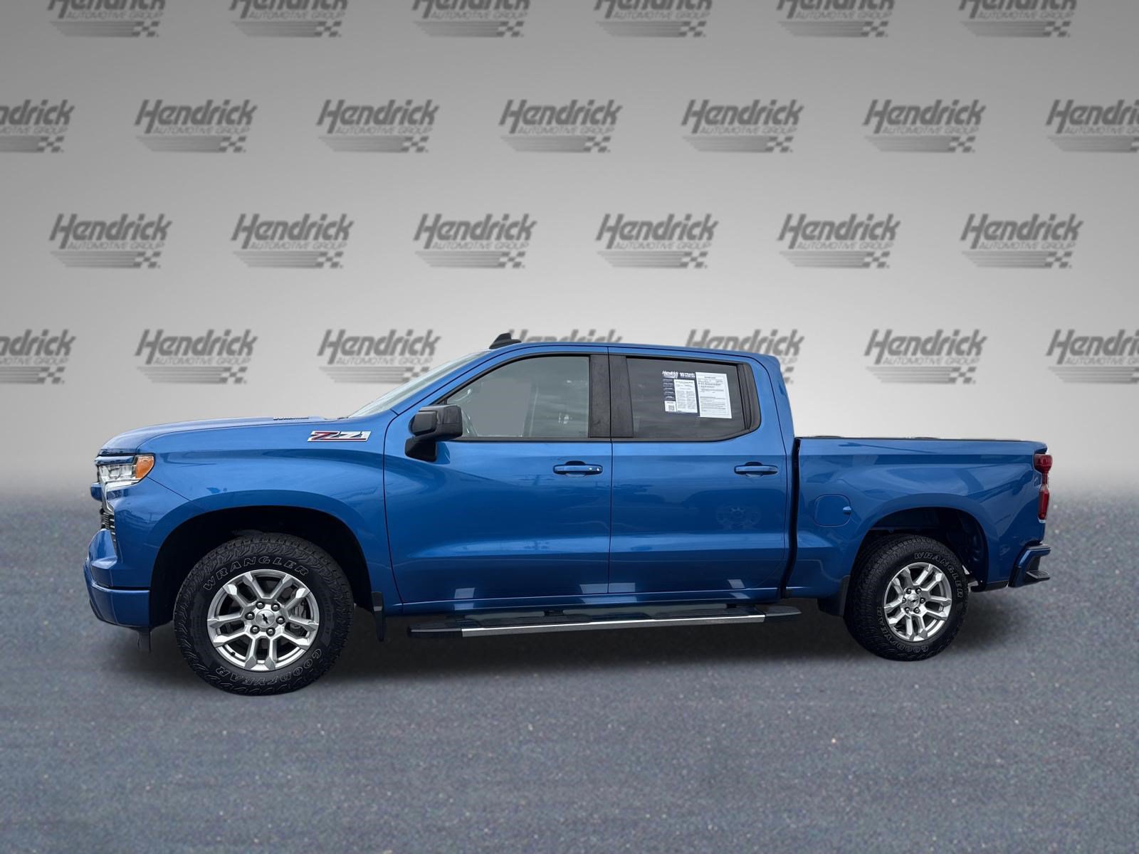 Used 2022 Chevrolet Silverado 1500 RST w/ Z71 Off-Road Package AWD/4WD image 7