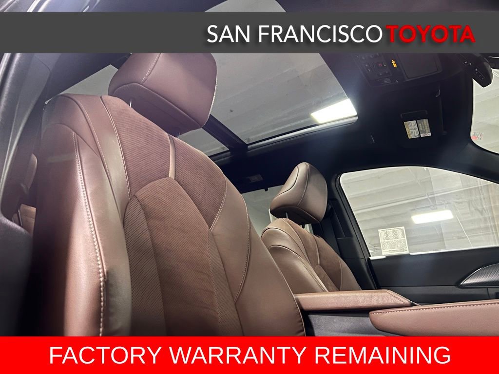 Used 2024 Toyota Grand Highlander AWD Hybrid image 23