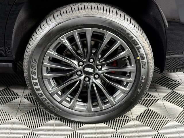 Used 2023 Cadillac Escalade V AWD/4WD image 12