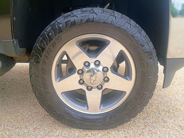 Used 2018 Chevrolet Silverado 2500 LTZ w/ Duramax Plus Package AWD/4WD image 15