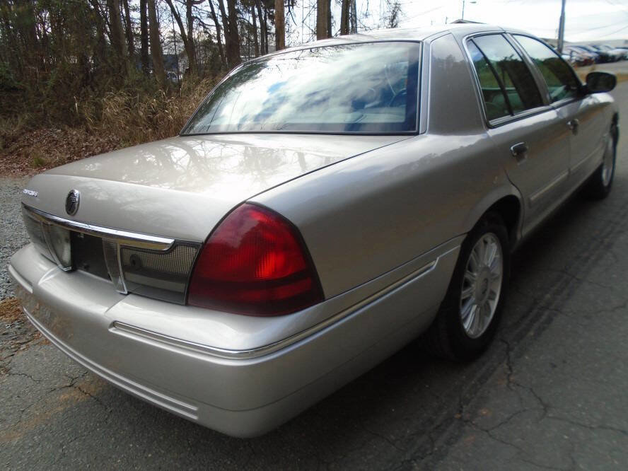 Used 2010 Mercury Grand Marquis LS image 5