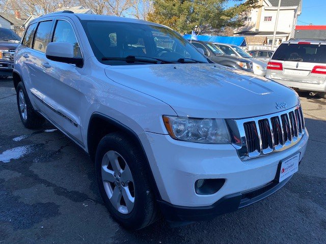 Used 2013 Jeep Grand Cherokee Laredo AWD/4WD image 7