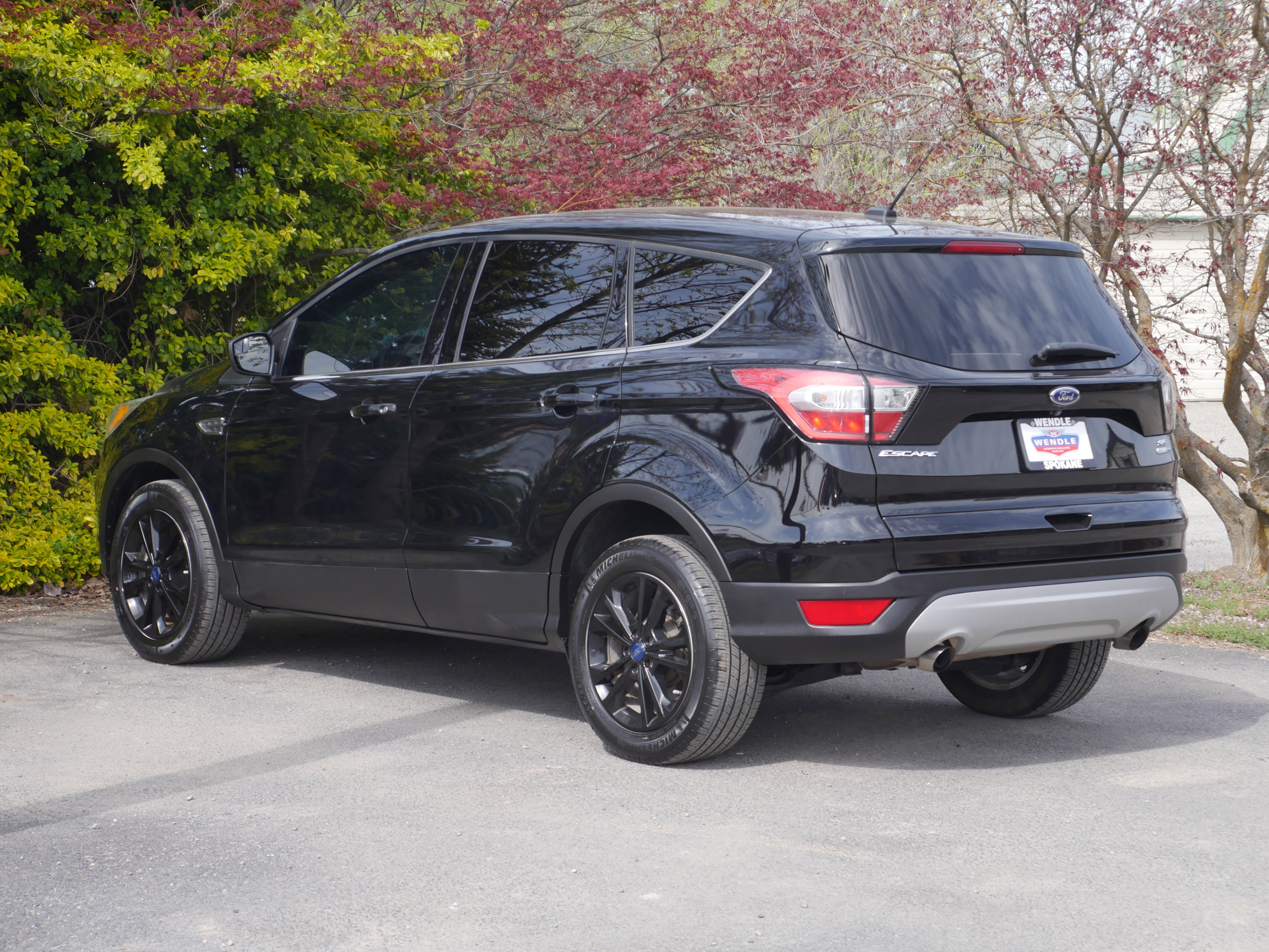 Used 2017 Ford Escape SE image 17