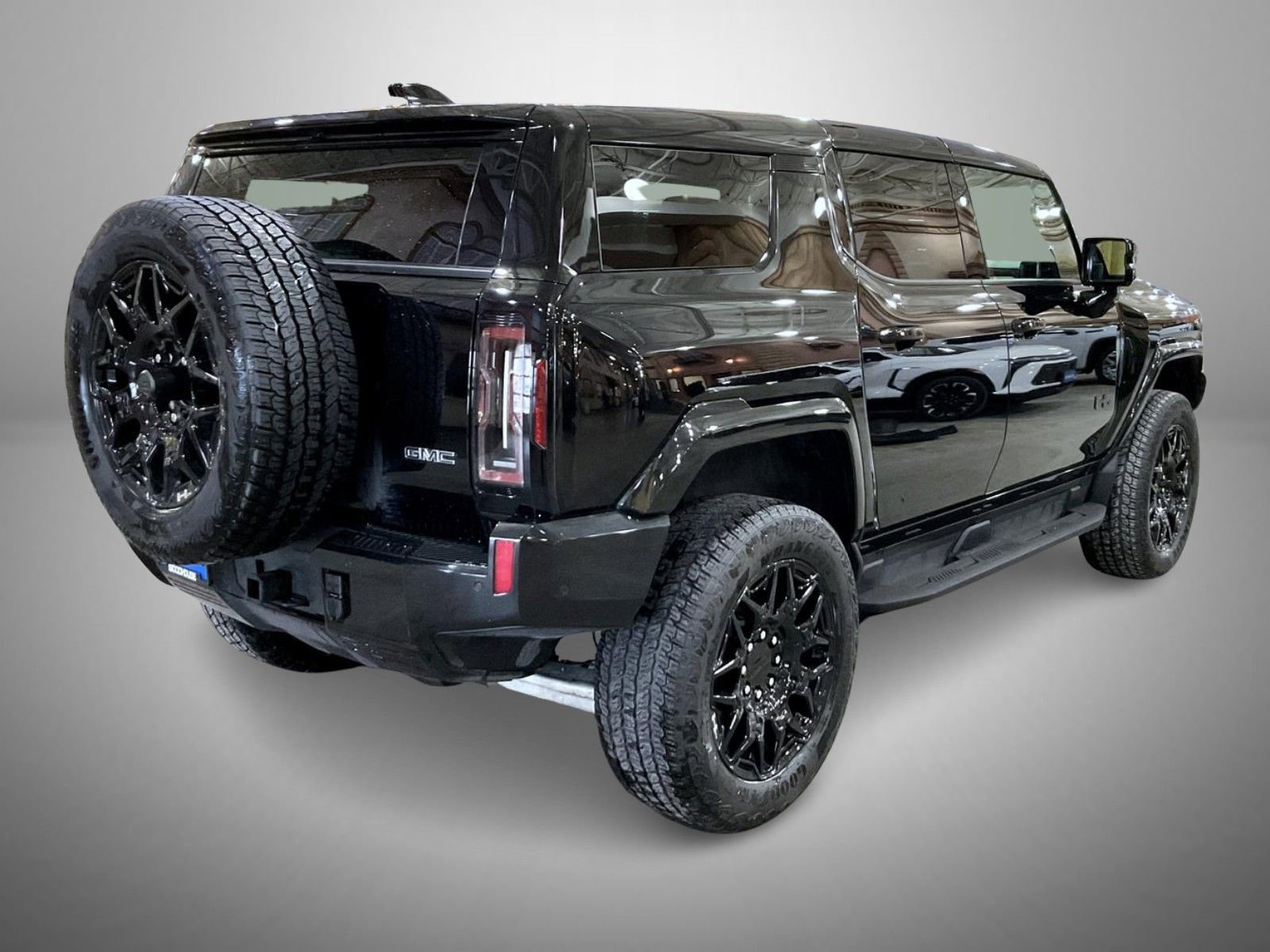 New 2026 GMC Hummer EV SUV w/ LPO, Dark Essentials Package image 5