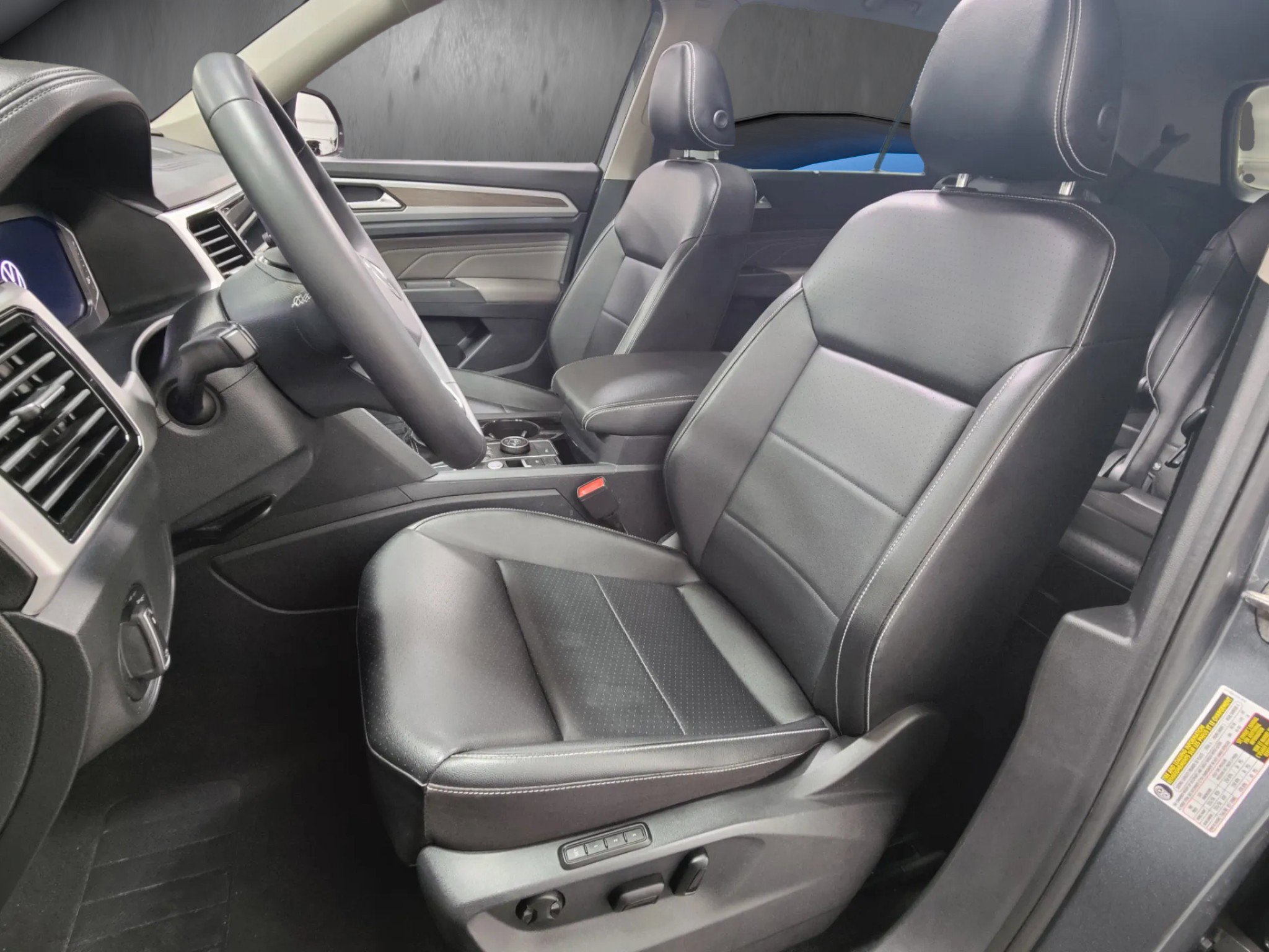 Certified 2022 Volkswagen Atlas SEL image 19