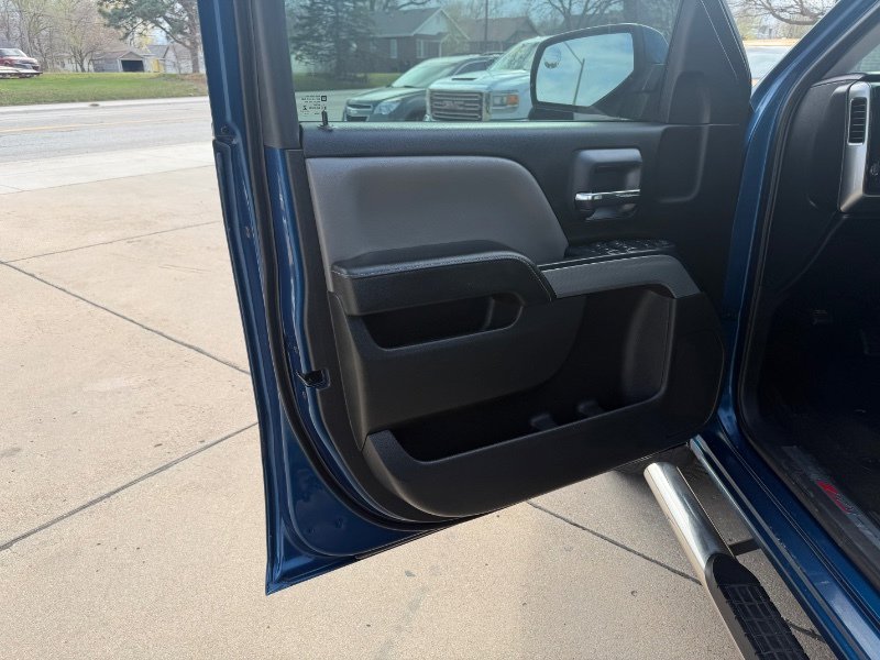 Used 2018 Chevrolet Silverado 1500 LT w/ All Star Edition image 6