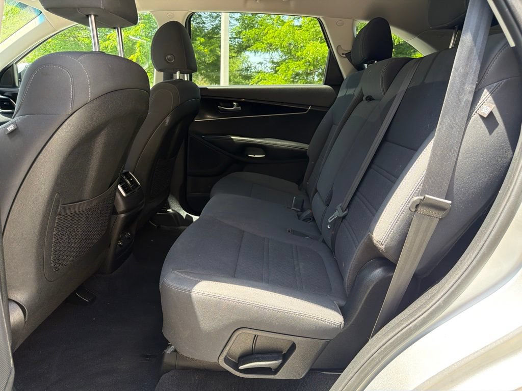 Used 2019 Kia Sorento AWD w/ LX Convenience Package image 21