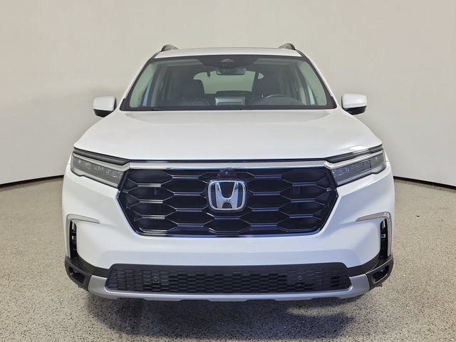 Used 2023 Honda Pilot Elite image 3