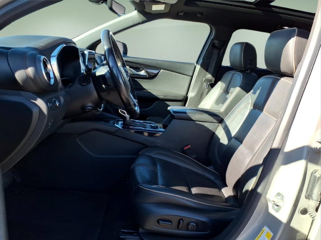 Used 2021 Chevrolet Blazer Premier w/ Driver Confidence II Package FWD image 18