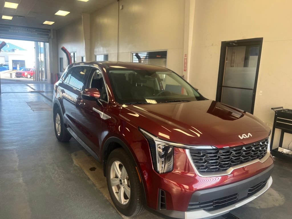 Used 2024 Kia Sorento LX