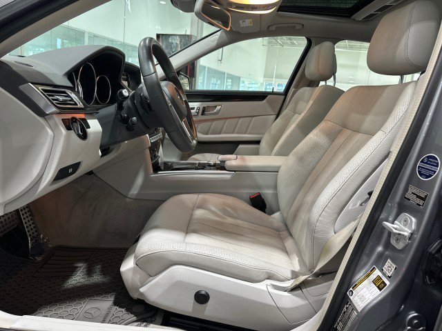 Used 2014 Mercedes-Benz E 550 4MATIC Sedan w/ Premium 1 Package image 43