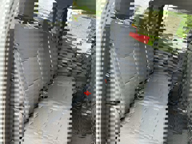 Used 2024 Chevrolet Silverado 1500 Custom w/ Dark Appearance Package image 27