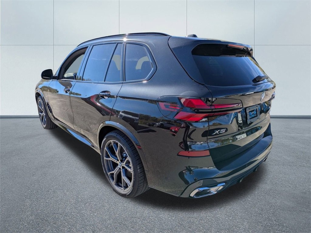 New 2026 BMW X5 xDrive50e w/ M Sport Package image 5