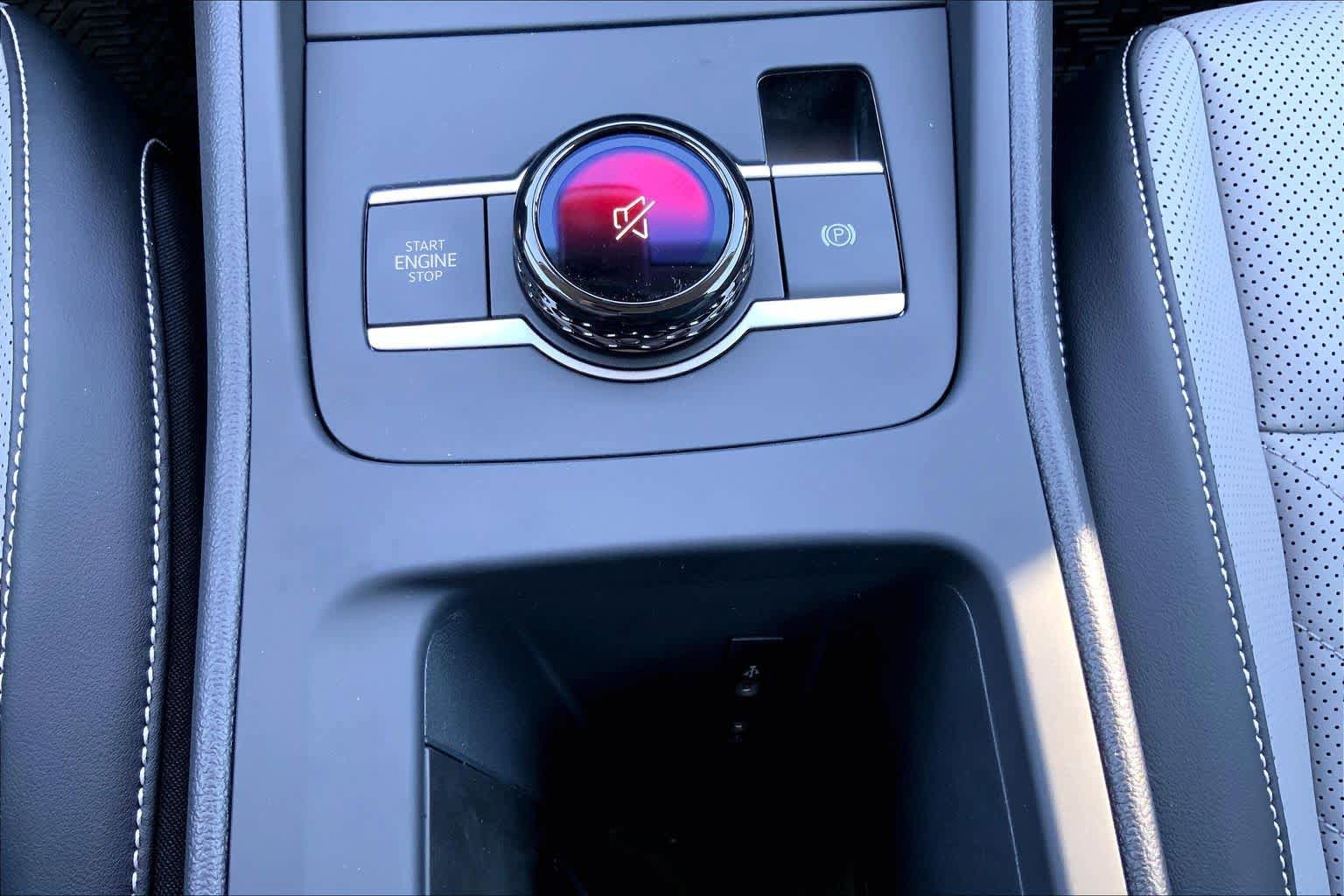 New 2026 Volkswagen Tiguan SE FWD image 19