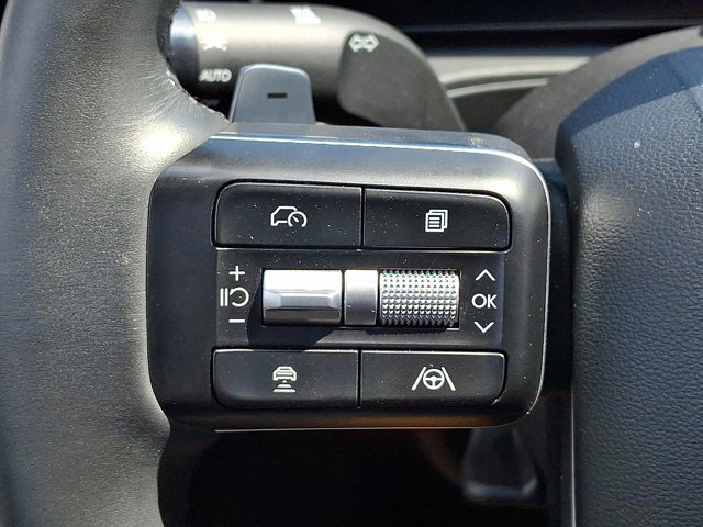 Used 2025 Hyundai Santa Fe Limited AWD/4WD image 21