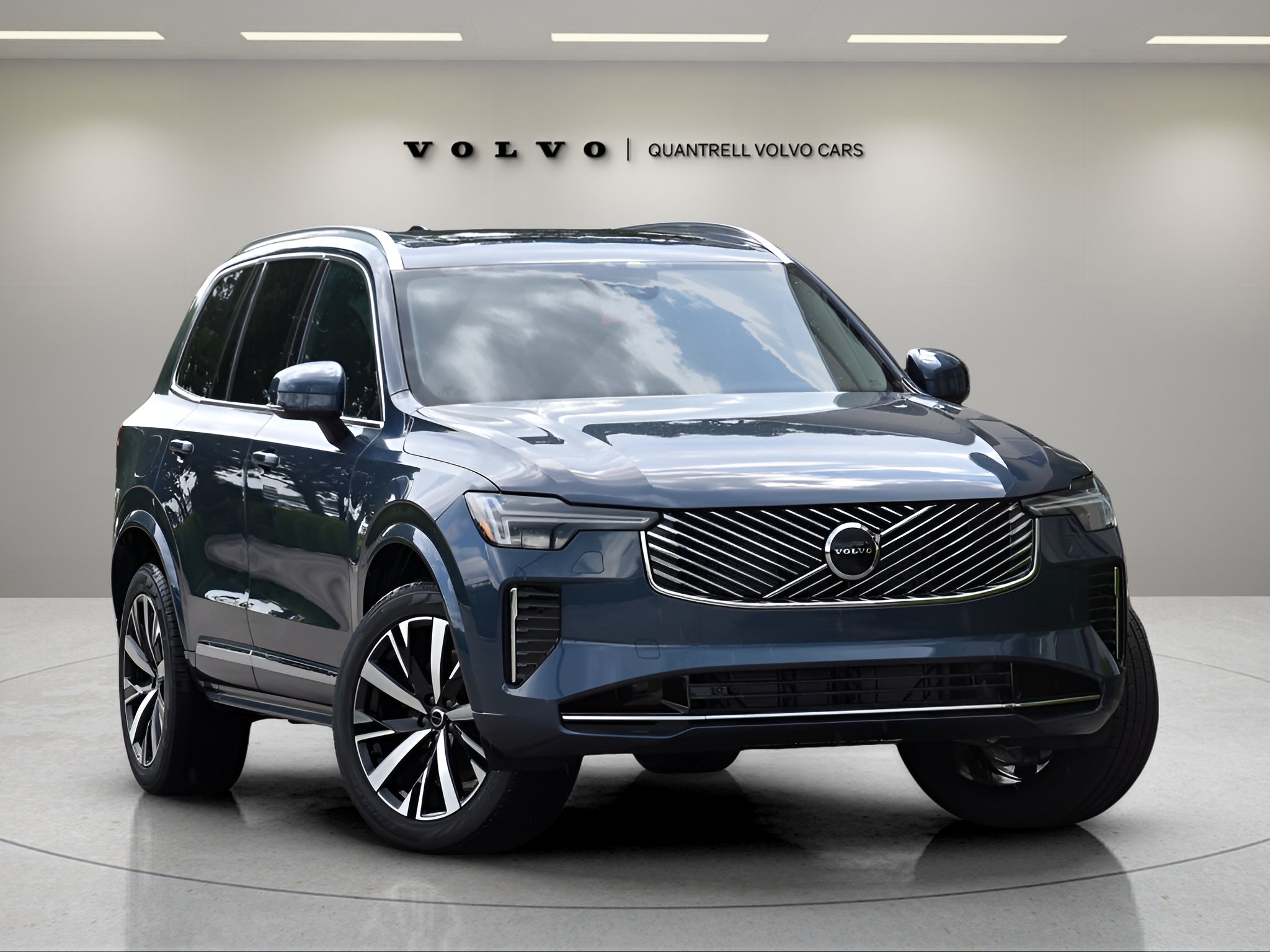 Used 2025 Volvo XC90 B5 Core w/ Protection Package Premier