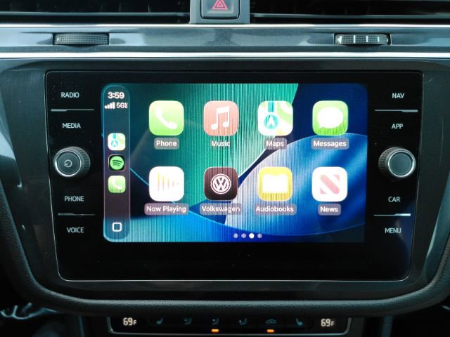 Used 2018 Volkswagen Tiguan SEL image 41