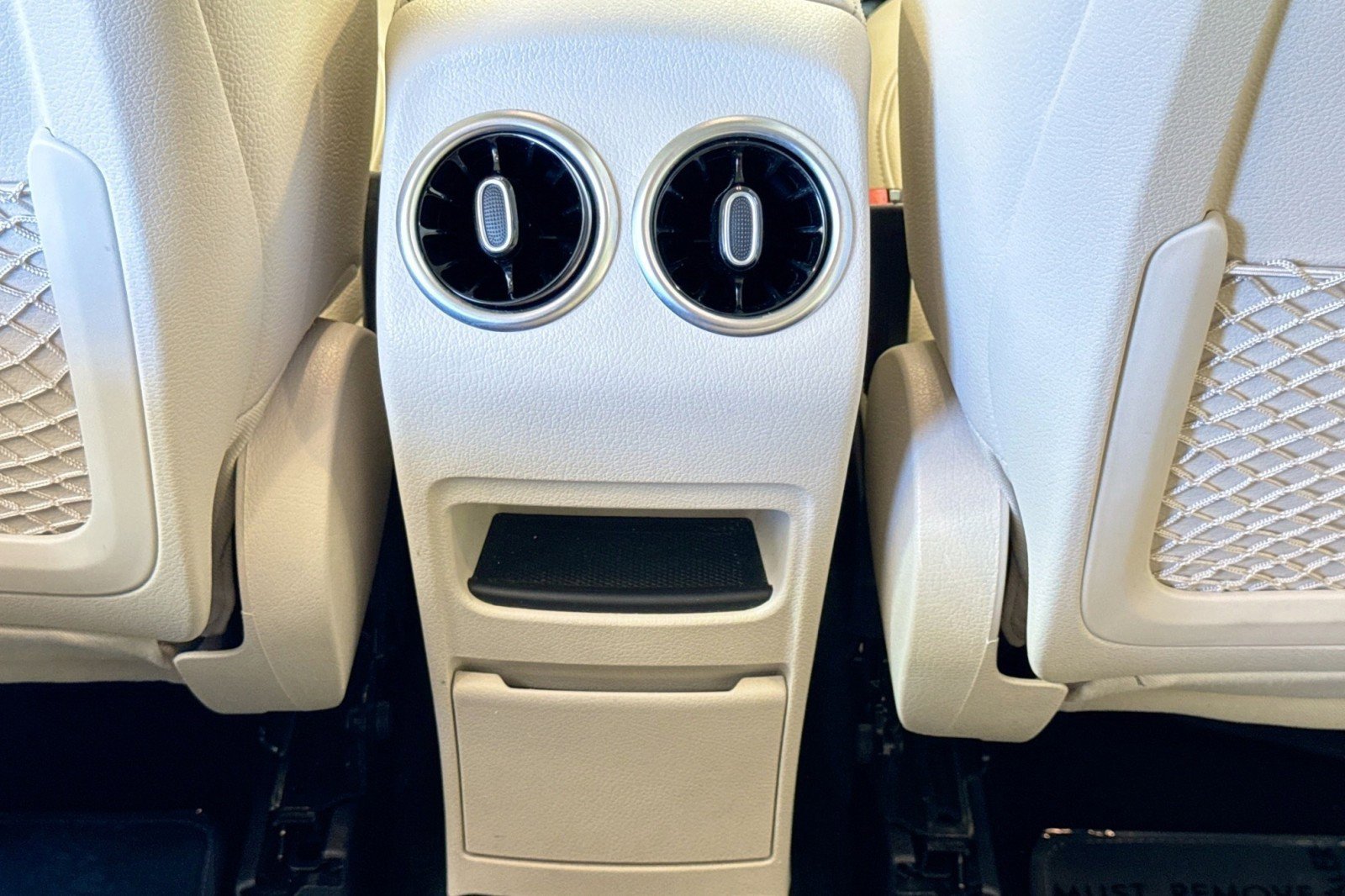 Used 2021 Mercedes-Benz GLB 250 4MATIC image 23