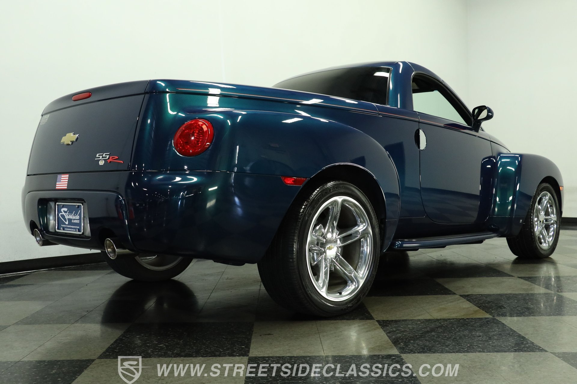 Used 2006 Chevrolet SSR w/ Preferred Equipment Group RWD image 26