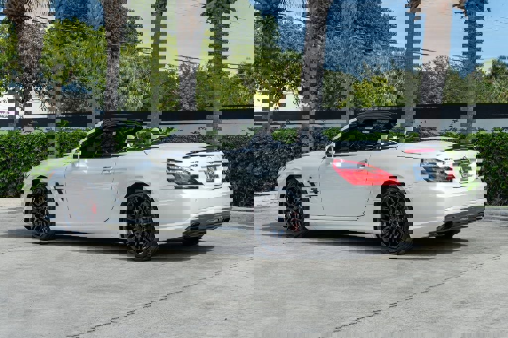 Used 2015 Mercedes-Benz SL 550 image 5