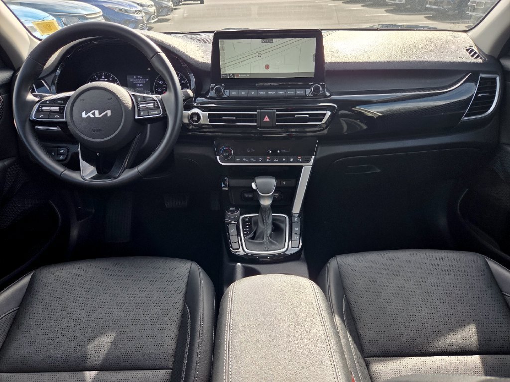 Certified 2023 Kia Seltos EX AWD/4WD image 15