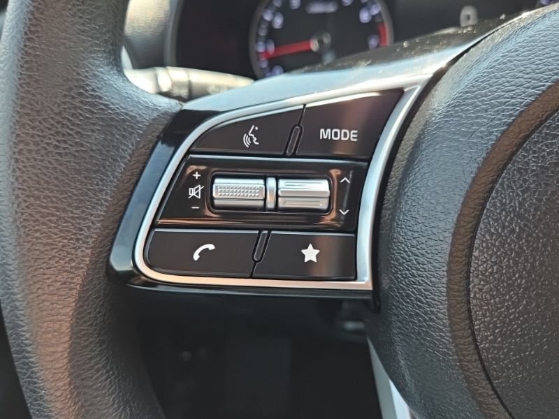 Used 2024 Kia Forte LXS FWD image 27