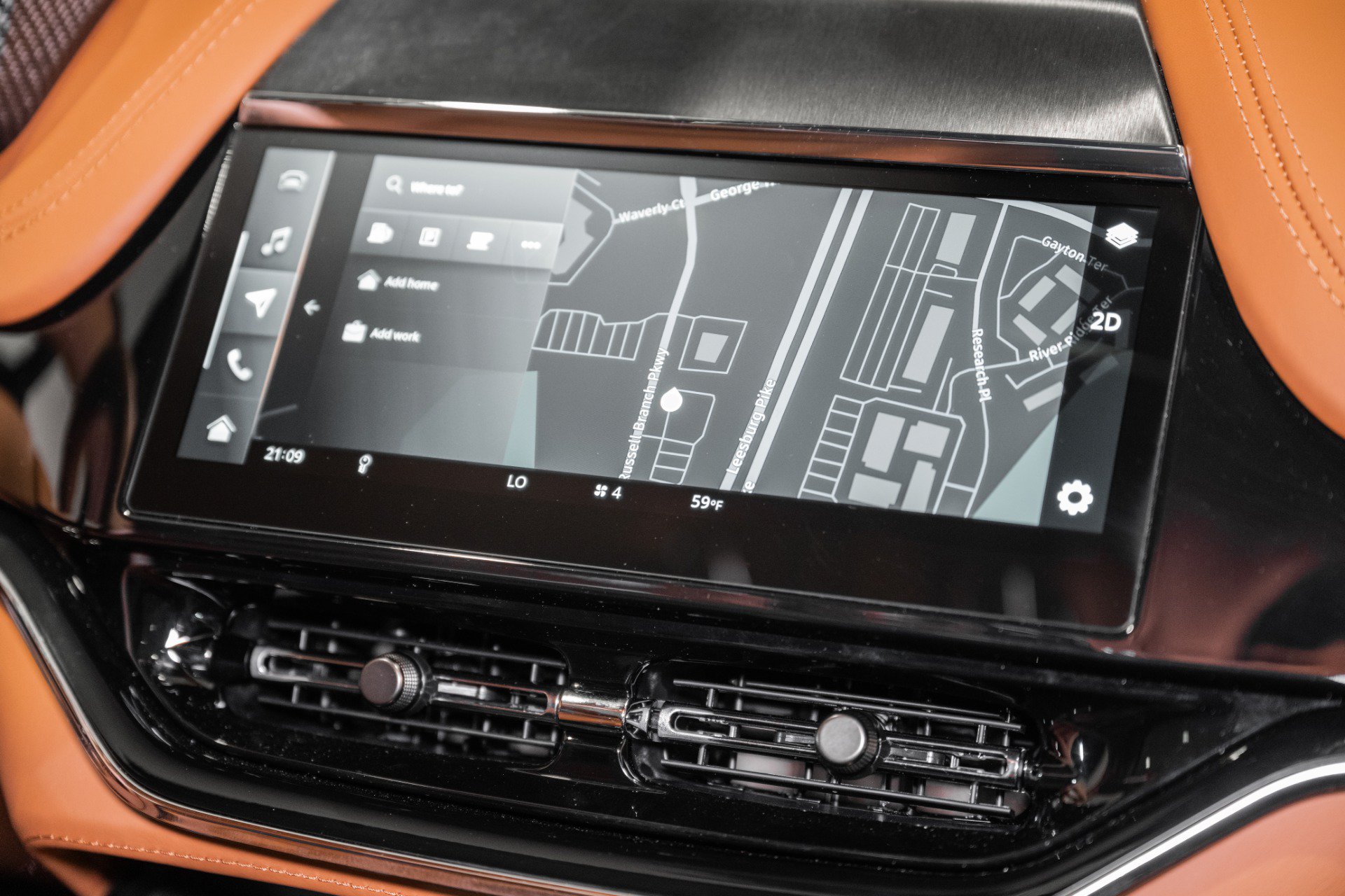 New 2026 Aston Martin DBX 707 AWD/4WD image 11