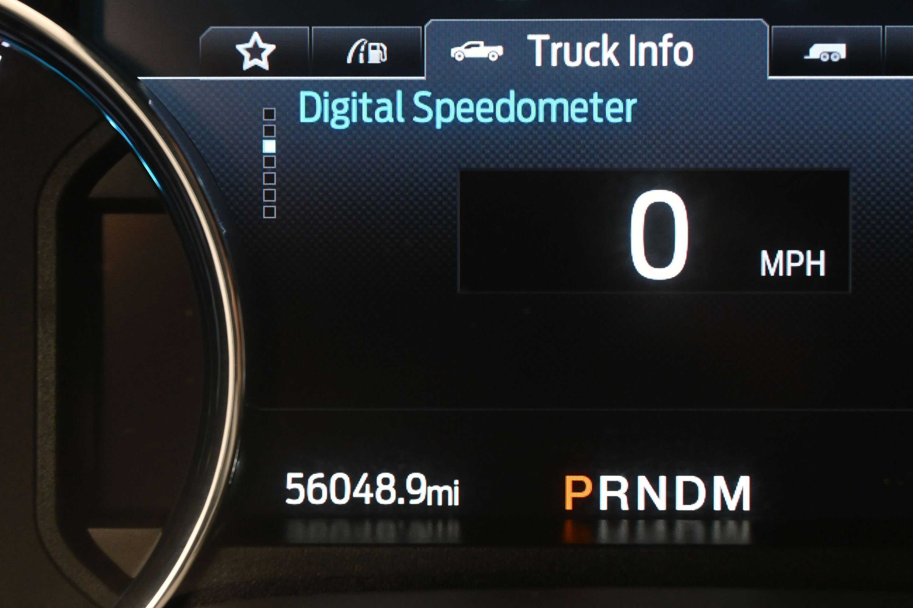 Used 2022 Ford F350 Platinum w/ FX4 Off-Road Package AWD/4WD image 16
