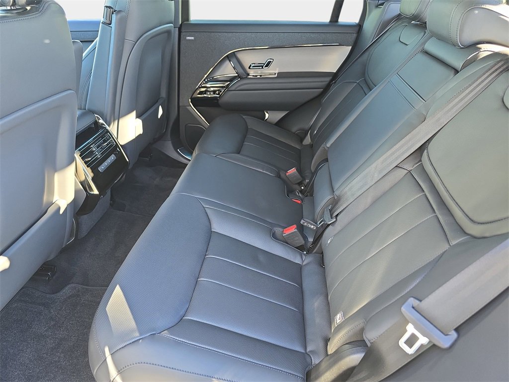 New 2026 Land Rover Range Rover Sport SE image 15