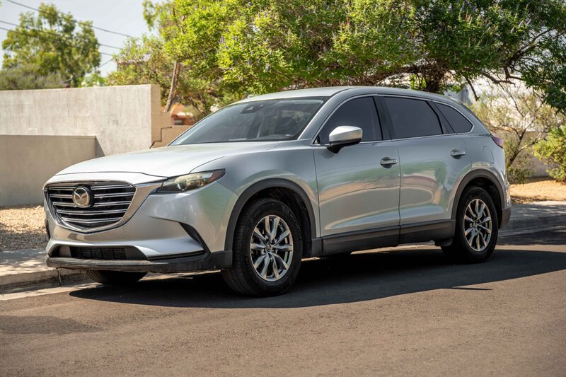 Used 2018 MAZDA CX-9 Touring FWD image 1