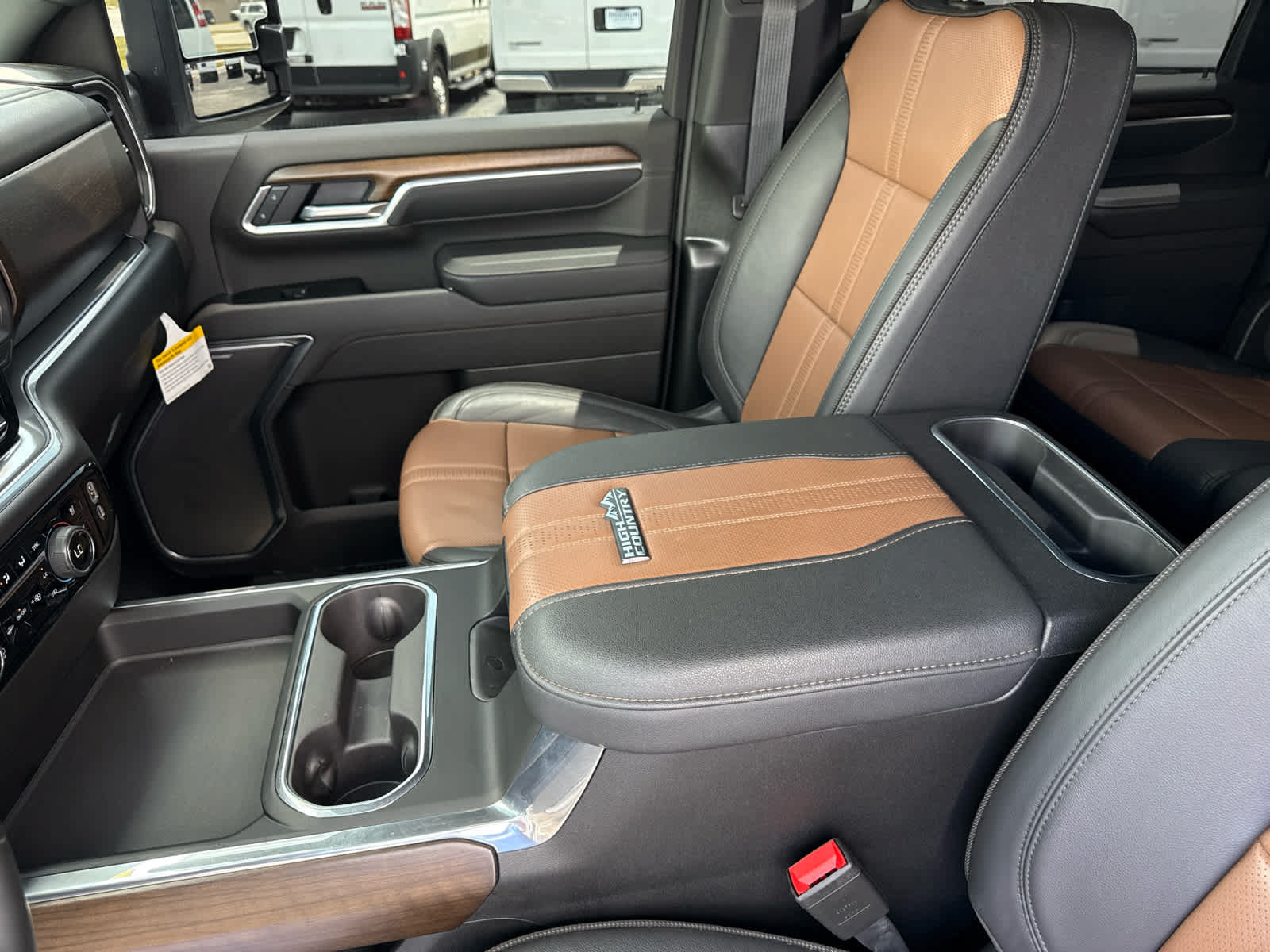 Certified 2026 Chevrolet Silverado 3500 High Country w/ High Country Premium Package AWD/4WD image 22